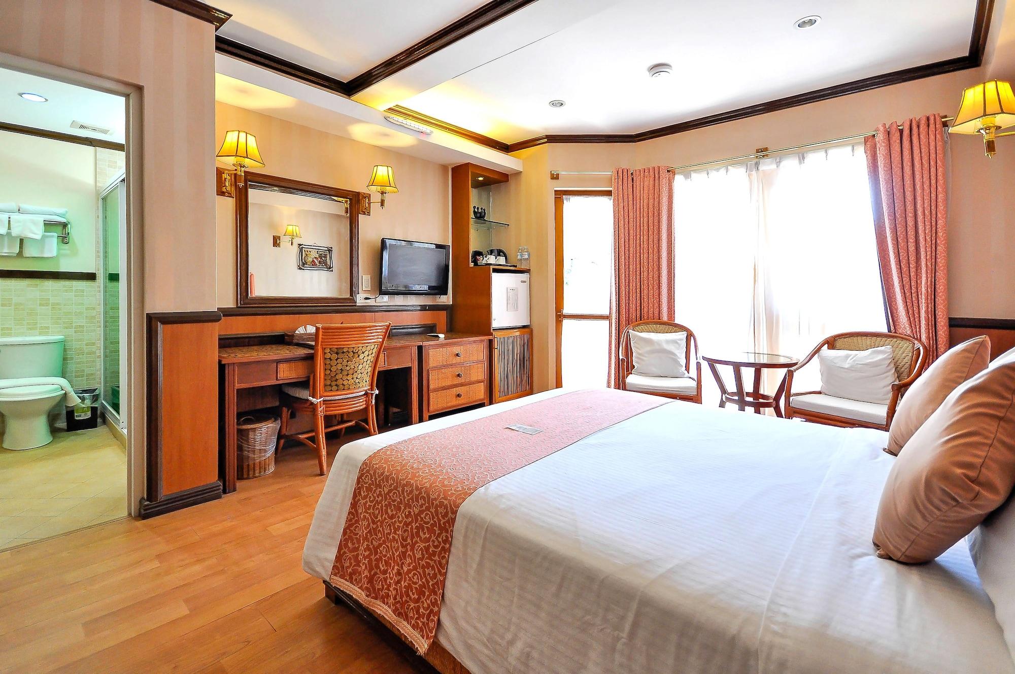 Hotel Red Coconut Boracay Balabag (Boracay)