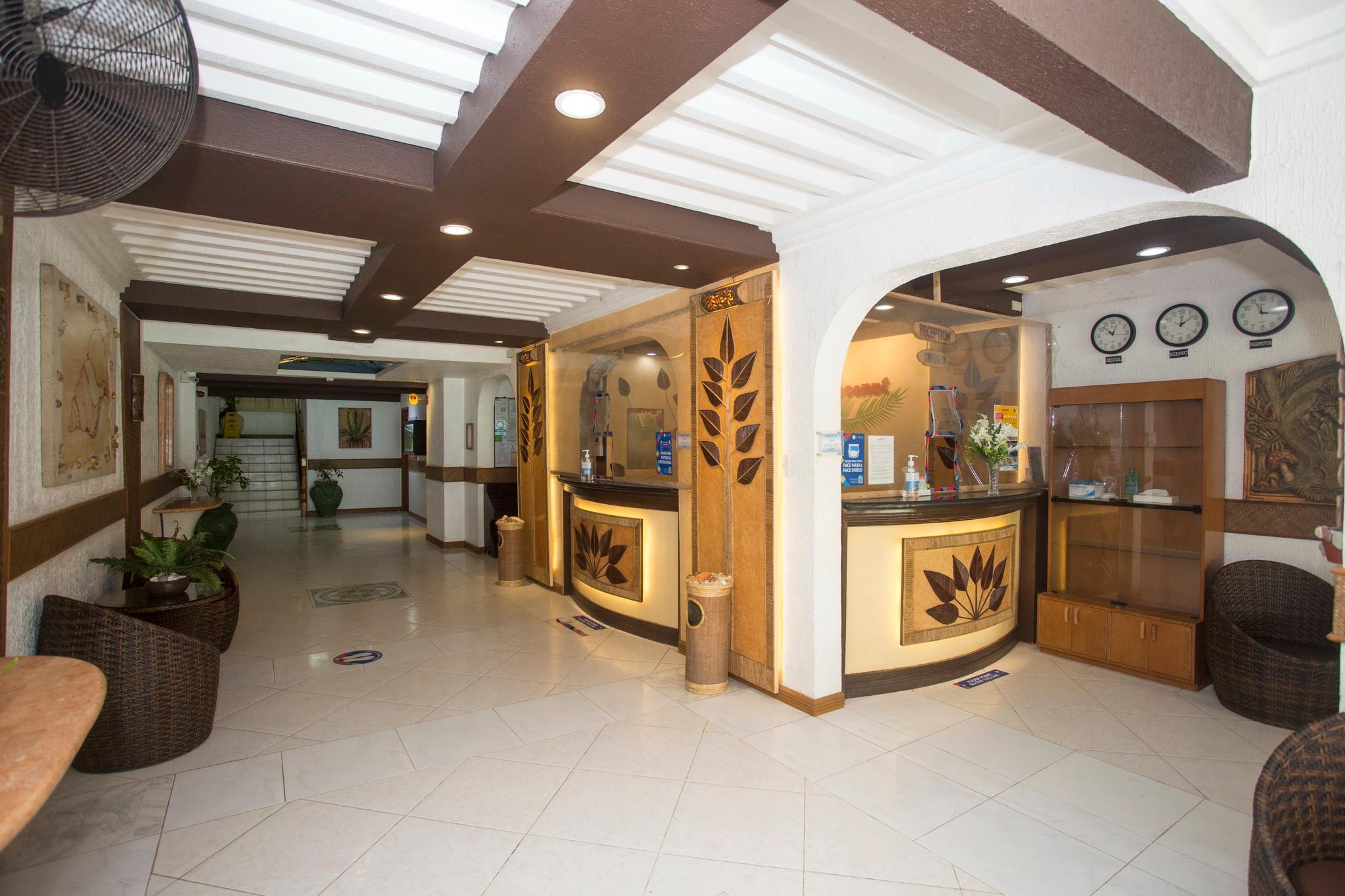 Hotel Red Coconut Boracay 4*