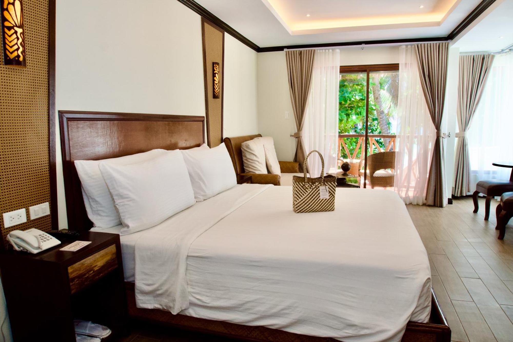 Hotel Red Coconut Boracay 4*