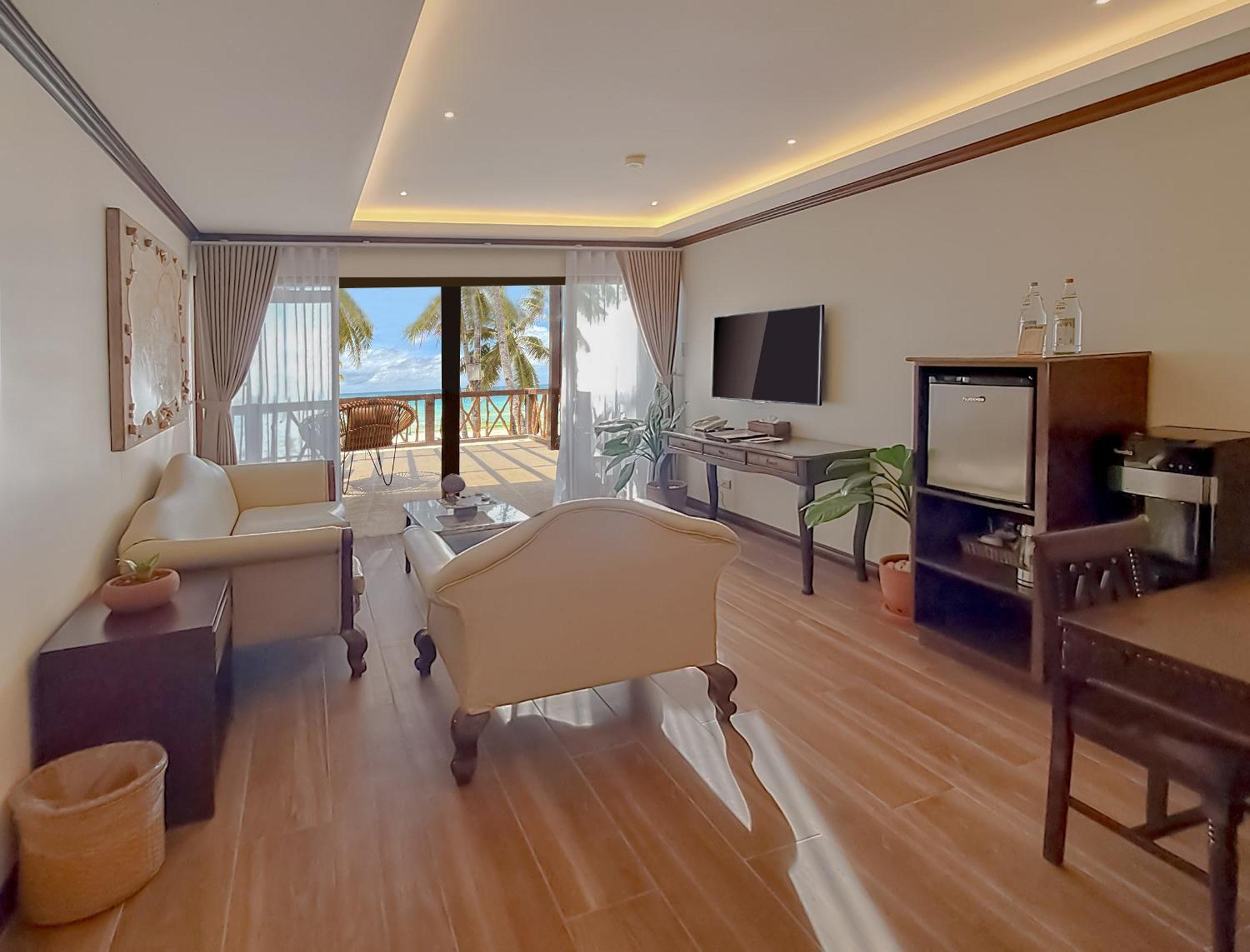 Red Coconut Boracay Hotel 4*