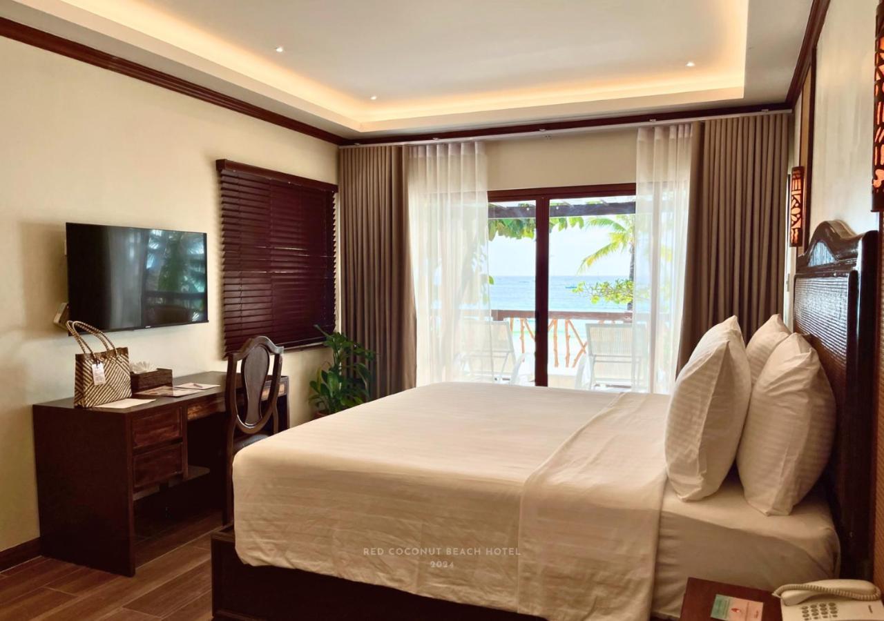 Hotel Red Coconut Boracay 4*